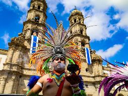 En el evento realizado en el atrio de la Basílica, asistieron alrededor de 8 mil danzantes. EL INFORMADOR / A. NAVARRO