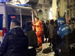 Un aficionado del club francés y un oficial de policía fueron apuñalados. EFE/ P. Salmoirago.