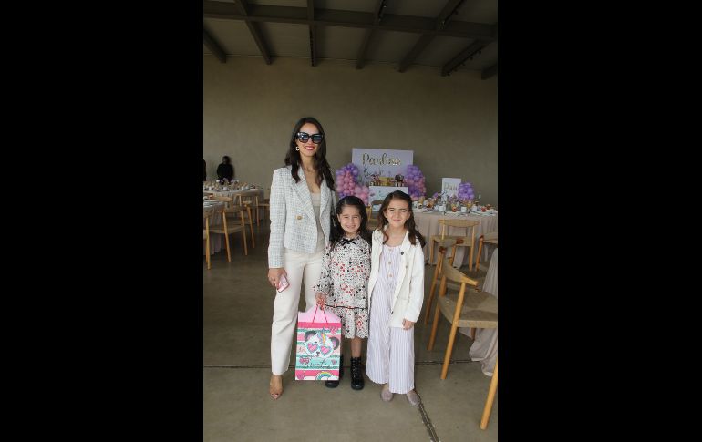 Cecilia García, Inés Sainz y Marian Barragán. GENTE BIEN JALISCO/ Esmeralda Escamilla