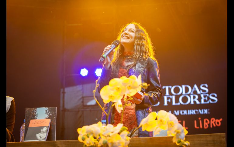 FIL 2023: Natalia Lafourcade y el diario musical “De todas las flores”