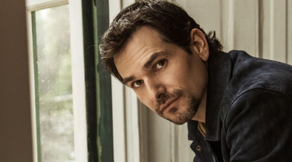 Alan Estrada presenta 