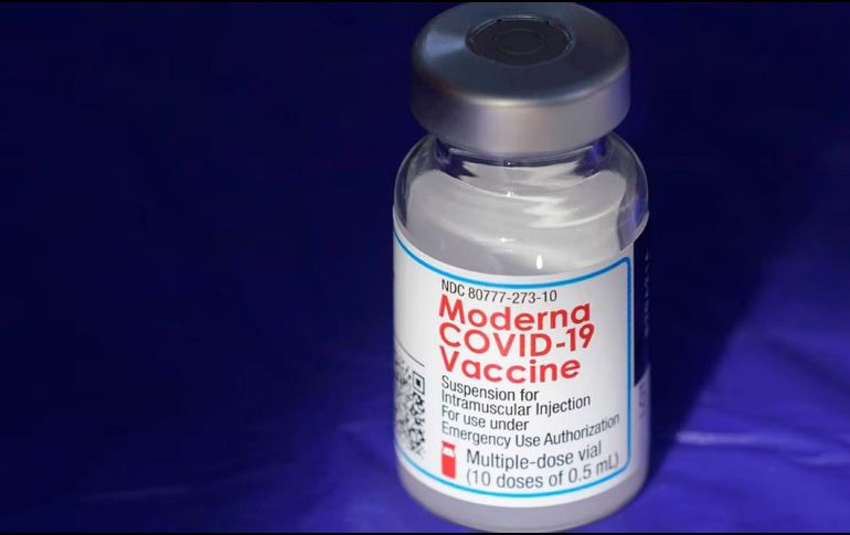 Esta vacuna, a diferencia de otras, podrá ser colocada en personas a partir de los seis meses de edad. AP / ARCHIVO