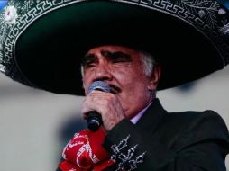 En esta nueva producción musical, Vicente Fernández comparte dos canciones a dueto con José Alfredo, “Caminos de Guanajuato” y “Tu recuerdo y yo”. EL INFORMADOR/ Archivo