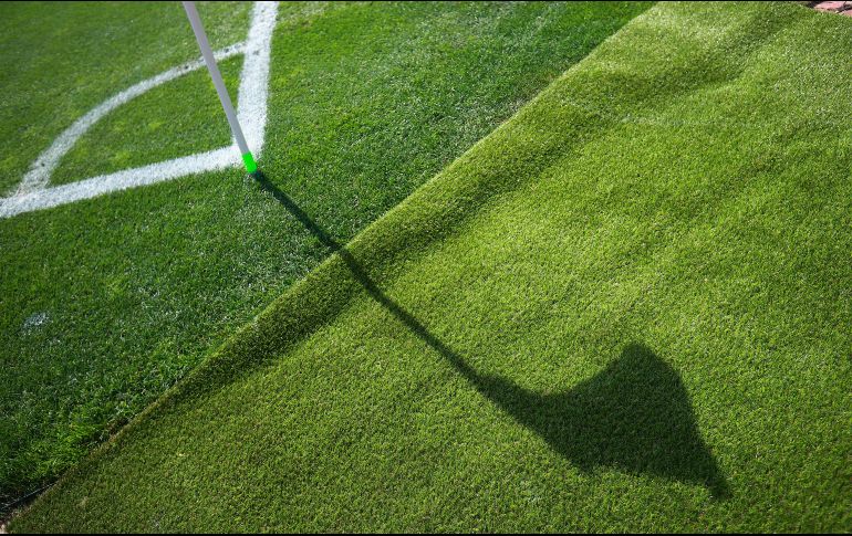 Para el futbol masculino se establecen 64 participantes que quedarán divididos en tres grupos entre los que habrá descensos y ascensos. IMAGO7