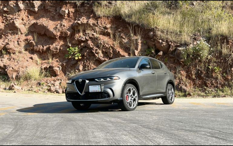 Alfa Romeo Tonale PHEV. Este modelo ofrece prestigio y un gran diseño. ESPECIAL