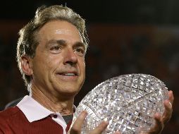 Saban ganó siete títulos nacionales, seis de ellos con Alabama y uno más con LSU. AP/D. Phillip