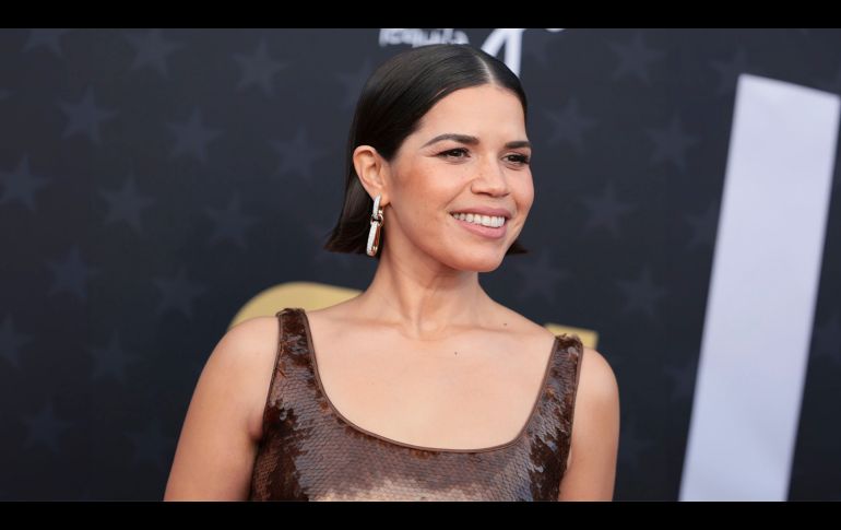 America Ferrera en los Critics Choice Awards 2024. EFE/ Allison Dinner