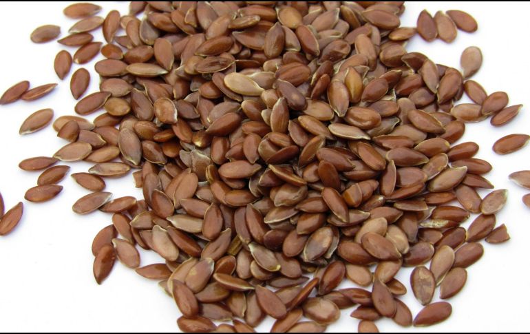 Sí, existe un alimento que supera al salmón en omega-3, a la avena en fibra, y que también aporta proteínas, vitaminas, minerales y antioxidantes. ESPECIAL / Foto de Karyna Panchenko en Unsplash