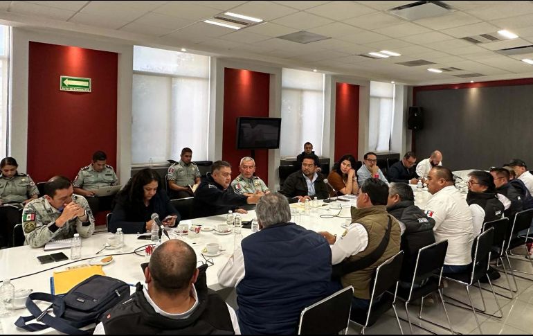 Pese a que se sostuvieron reuniones buscando llegar a un acuerdo, el paro nacional de transportistas comenzó el día de hoy por la mañana. SUN / RBD