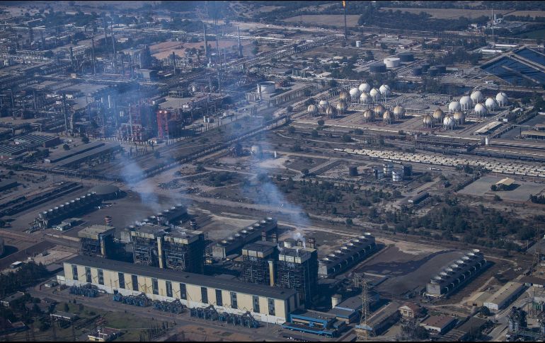 Se reportó la emergencia en la planta HDR en la unidad 400, sector seis de la refinería Miguel Hidalgo. AFP/ ARCHIVO.