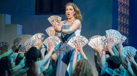 Lisset estará actuando para el público tapatío, que considera parte de su familia por el apoyo a su carrera. ESPECIAL