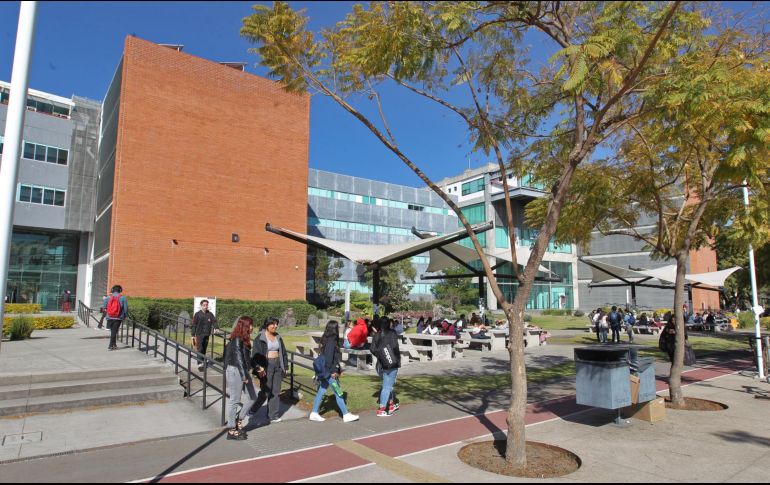 La iniciativa propone otorgar a la UdeG el 5% del Presupuesto de Egresos del Estado y .3% para desarrollar más inmuebles para los universitarios. EL INFORMADOR/Archivo