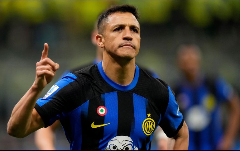 Alexis Sánchez se reencontró con el gol al marcar el segundo. EFE/L. Bruno