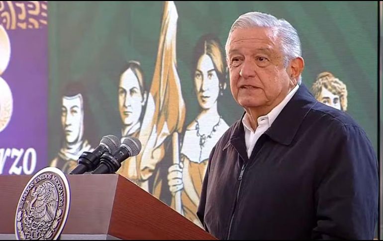 En sus redes sociales, el Presidente López Obrador llamó a recordar no solo al general la defensa que hizo del petróleo el general Lázaro Cárdenas, sino también al presidente Adolfo López Mateos, que en 1960 nos advertía. SUN / ESPECIAL