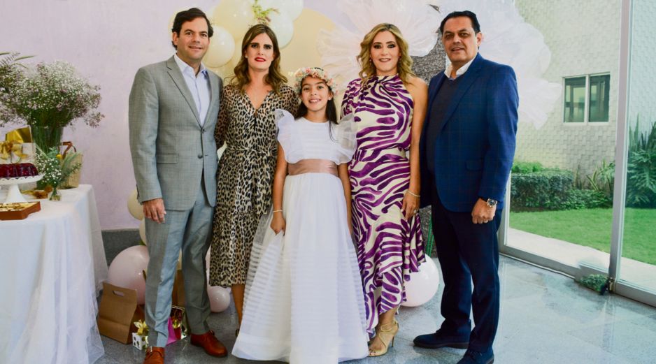 Primera Comunión de Constanza González. GENTE BIEN JALISCO/ Marifer Rached