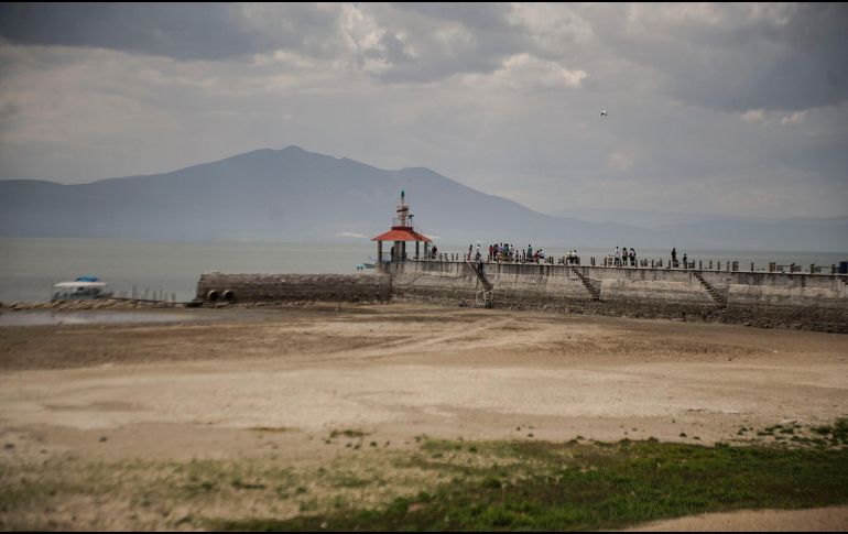 Chapala, actualmente, se encuentra a menos de la mitad de su capacidad. EL INFORMADOR/ ARCHIVO