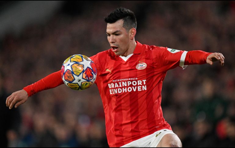 Ahora mismo Lozano y el PSV están cerca de conseguir un nuevo título de la Eredivisie. AFP / ARCHIVO