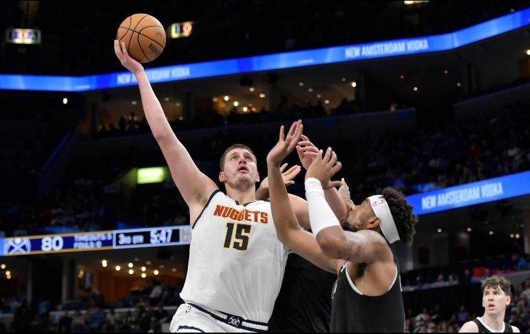 Jokic promedió 26.4 puntos en la temporada, y fue elegido con 79 de 99 votos posibles. AP/B. Dill