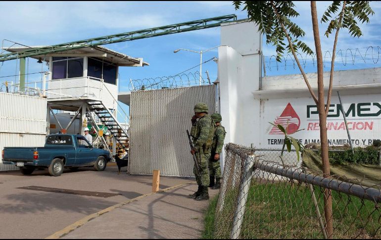 Asimismo, con el objetivo de impulsar el desarrollo de la industria petroquímica, se asignó un presupuesto para la recuperación de dos plantas de azufre en desuso. EFE/ARCHIVO