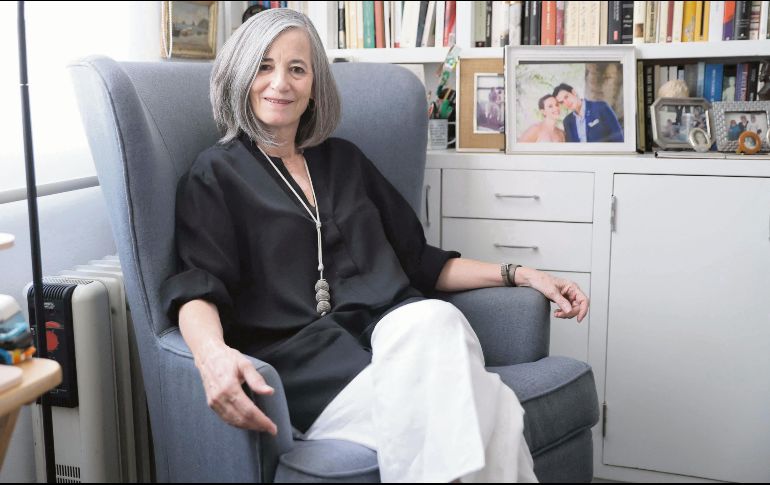 La escritora presenta su nuevo libro: “El lado salvaje”. EL UNIVERSAL