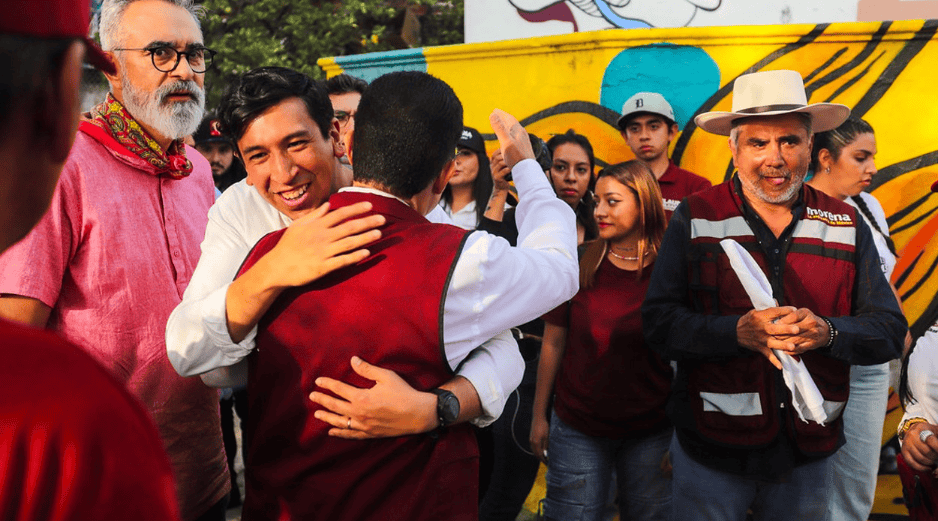 El Dr. Carlos Lomelí y Pedro Kumamoto durante evento en el municipio de Zapopan. ESPECIAL