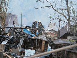 Aparatos sobrevolaron y lanzaron proyectiles en la comunidad de Kharkiv en Ucrania, lo que puso en alerta a otros países. AFP/S. Bobok