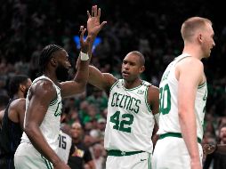 Jaylen Brown (izquierda) y Al Horford (derecha) serán importantes para Boston hoy. AP/C. Krupa