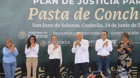 Primer evento de la gira de la virtual presidenta electa, Claudia Sheinbaum, junto con el presidente Andrés Manuel López Obrador en el municipio de San Juan Sabinas, Coahuila. SUN / G. Pano