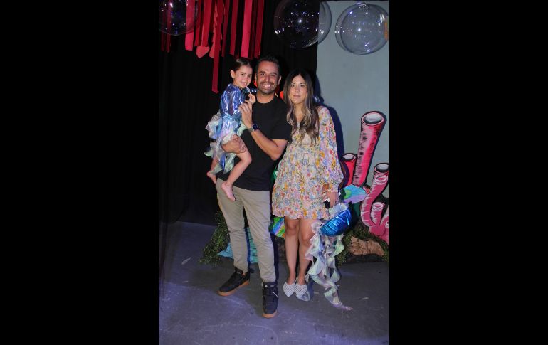 Emma y Diego Navarro y Valeria Guerrero. GENTE BIEN JALISCO/ Esmeralda Ecamilla