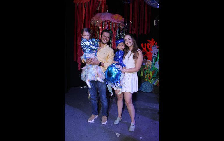 Mía, Enrique y Mariano Martínez y Lupita Gutiérrez. GENTE BIEN JALISCO/ Esmeralda Ecamilla