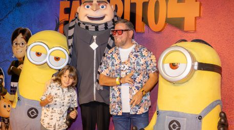 Tadeo Hernández y Mauro Hernández en la première y alfombra naranja de “Mi villano favorito 4”. GENTE BIEN JALISCO/ Antonio Rodríguez