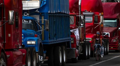 Se espera que 130 unidades de transporte participen en la manifestación. NOTIMEX/Archivo