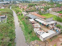 Arroyo Seco. En Tlaquepaque hay una alerta porque el desbordamiento del canal afecta a decenas de familias. Protección Civil recomienda desalojar las viviendas ante una fuerte tormenta. EL INFORMADOR/A. Navarro