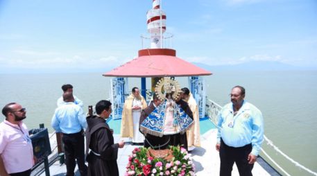 Para pedir por un buen temporal de lluvias la Virgen de Zapopan arribó este domingo al municipio de Chapala. CORTESÍA