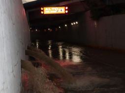 La instalación del sistema en 12 túneles vehiculares debió haber concluido en marzo pasado, pero apenas la semana pasada entró en funcionamiento uno de ellos. CORTESÍA/PC y Bomberos de Zapopan