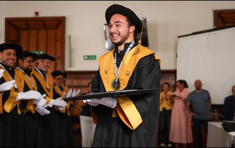 “Cesarozky Cosío” fue honrado con el título de Doctor Honoris Causa. EL INFORMADOR/ H. Figueroa.