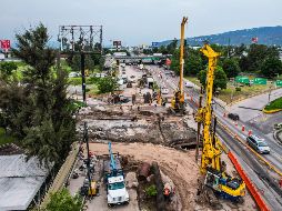 En la zona se está ampliando el área hidráulica y se reconstruyendo el colector pluvial que colapsó en la parte del socavón. EL INFORMADOR/A. Navarro