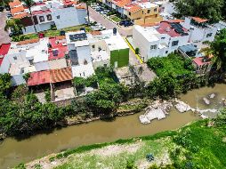 Una centena de vecinos del arroyo Seco ampliaron sus propiedades y están en riesgo, ante la crecida del cauce durante las tormentas. EL INFORMADOR/A. Navarro