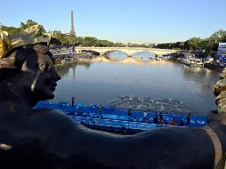 Las prácticas de natación en aguas abiertas previstas para la mañana de hoy martes 6 de agosto en el río Sena fueron canceladas. AFP