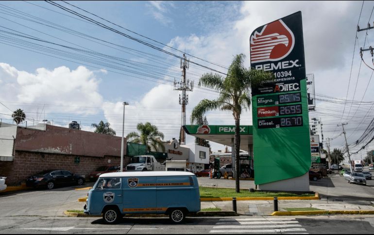 Actualmente, siete de cada 10 litros de combustible se importan. EL INFORMADOR/ J. Urrutia