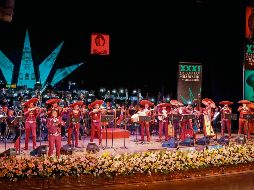 El mariachi se lució en el escenario del Teatro Degollado. EL INFORMADOR/ H. Figueroa