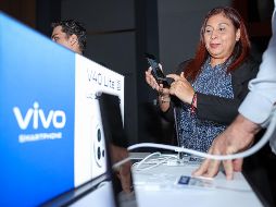 El V40 y el V40 Lite ya están disponibles para el consumidor gracias a Telcel. EL INFORMADOR/ H. Figueroa