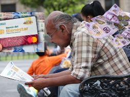 La Pensión Bienestar es uno de los apoyos sociales más importantes del gobierno federal y del actual sexenio para ayudar a los adultos mayores de todo México. EL INFORMADOR/ ARCHIVO