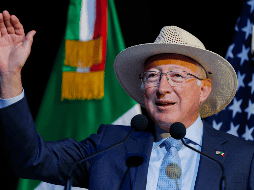 El embajador de Estados Unidos en México, Ken Salazar, habla durante la Tercera Convención Binacional 2024 este miércoles, en la Ciudad de México. EFE/I. Esquive