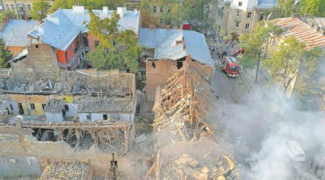 Las familias fueron sorprendidas en sus hogares. AP