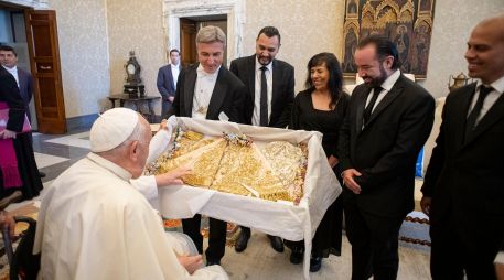 El Papa Francisco en la audiencia de bendicion del manto de la Virgen de Talpa. ESPECIAL/©VATICAN MEDIA.