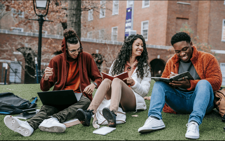 La Fundación México en Harvard se ha creado para ofrecer ayuda financiera a estudiantes mexicanos admitidos en programas de posgrado en Harvard University. CANVA