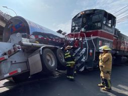 El accidente vehicular sólo ha ocasionado tráfico pesado sobre Lázaro Cárdenas. ESPECIAL/ Protección Civil