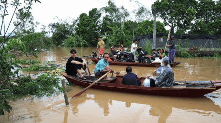 Antes de la llegada del tifón, las autoridades evacuaron a unas 50 mil personas. EFE / L. THAI LINH