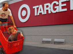 Target ofrece una amplia gama de productos entre ropa, electrónicos, alimentos, juguetes, productos de belleza, artículos para el hogar. AFP / AP / ARCHIVO